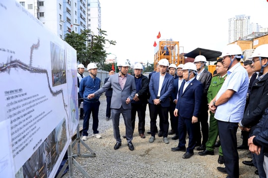 Làm việc “xuyên Tết” để tăng tốc các dự án chống ngập của Hà Nội