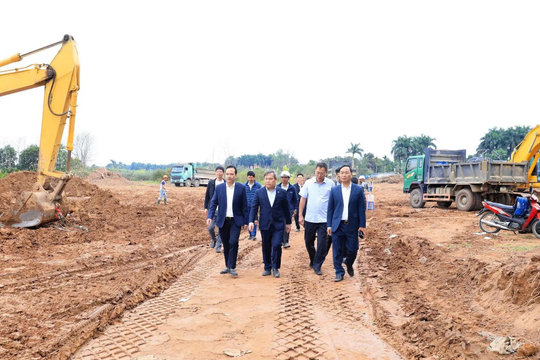 Đầu Xuân mới, Chủ tịch UBND TP Hà Nội Vũ Đại Thắng kiểm tra tiến độ các công trường dự án chống ngập