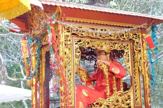 Sự tích 8 lễ phẩm cung tiến tại lễ hội Gióng đền Sóc