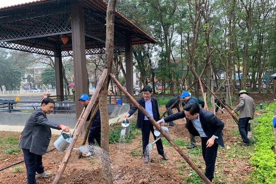 Phường Nghĩa Đô phát động “Tết trồng cây đời đời nhớ ơn Bác Hồ”