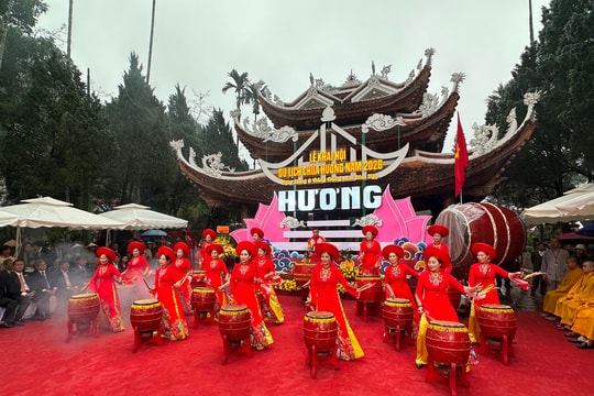 Hàng nghìn người dự Khai hội chùa Hương 2026: Sức hút lớn của lễ hội tâm linh đầu xuân