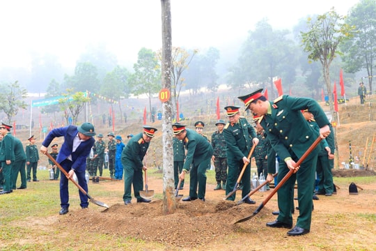 Điểm cầu Trung đoàn 692 - Bộ Tư lệnh Thủ đô: Trồng hơn 1.700 cây tại lễ phát động