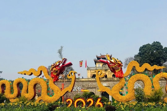 Chương trình Thời sự đặc biệt "Đi trước, đi đầu - Vì Nhân dân phục vụ"