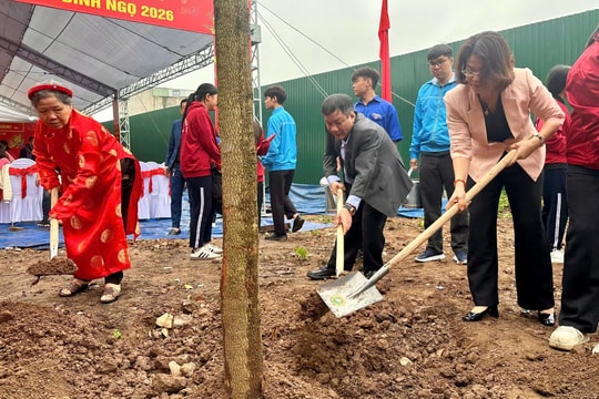 Xã Thanh Trì phát động Tết trồng cây “Đời đời nhớ ơn Bác Hồ” Xuân Bính Ngọ