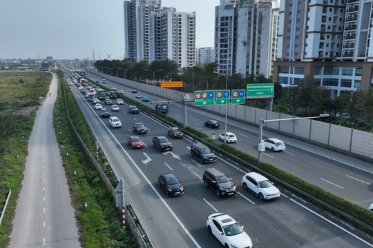 Cục CSGT dự kiến tạm đóng chiều ra khỏi Hà Nội và TP. Hồ Chí Minh để giảm ùn tắc