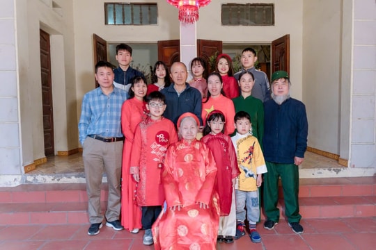 Mừng thọ đầu Xuân: Lan tỏa nét đẹp hiếu kính trong đời sống hiện đại