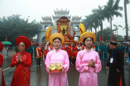 Khai hội Đền Hai Bà Trưng xuân Bính Ngọ 2026: Rạng rỡ hào khí Mê Linh - mảnh đất quê hương anh hùng