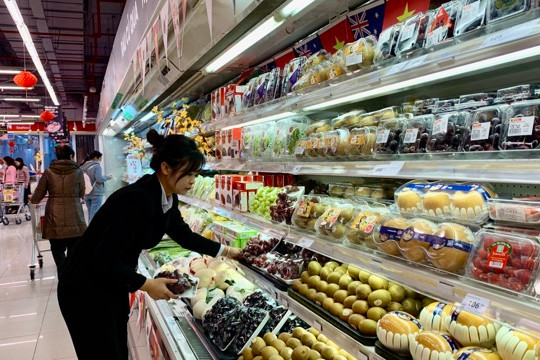 Ngày mùng 6 Tết, thị trường dần trở lại nhịp sinh hoạt bình thường