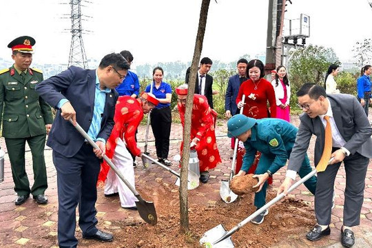 Xã Đại Thanh ra quân trồng cây đầu Xuân Bính Ngọ 2026