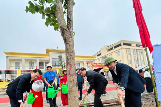 Xã Phúc Lộc phấn đấu trồng 4.000 cây xanh trong năm 2026
