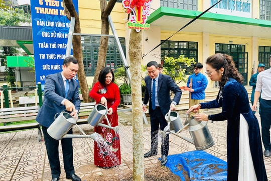 Phường Láng khởi động năm mới bằng Tết trồng cây