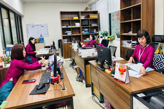 Khí thế làm việc trách nhiệm từ ngày đầu xuân ở phường Đống Đa