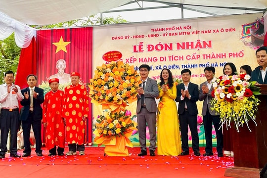 Xã Ô Diên đón nhận Bằng xếp hạng Di tích lịch sử cấp thành phố đền Chính Khí