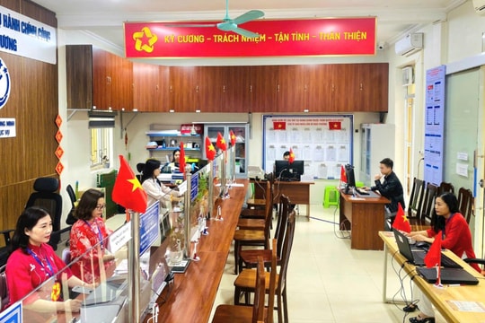 Ngoại thành Hà Nội: Nghiêm túc ngày làm việc đầu năm