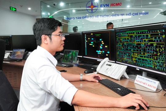 EVNHCMC sôi động ngày làm việc đầu năm mới Bính Ngọ