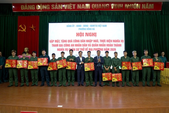 Phường Hồng Hà gặp mặt tân binh trước ngày nhập ngũ