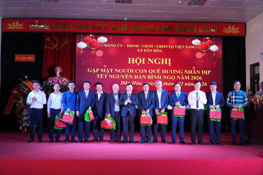 Xã Dân Hòa long trọng tổ chức Hội nghị gặp mặt người con quê hương