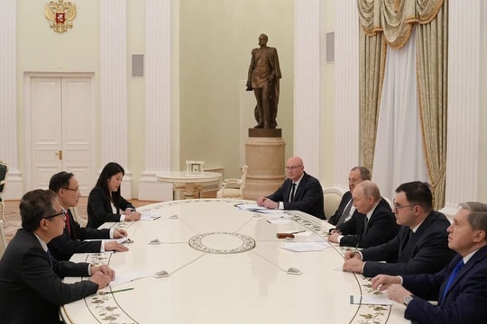 Đặc phái viên của Tổng Bí thư Tô Lâm hội kiến Tổng thống Nga Vladimir Putin