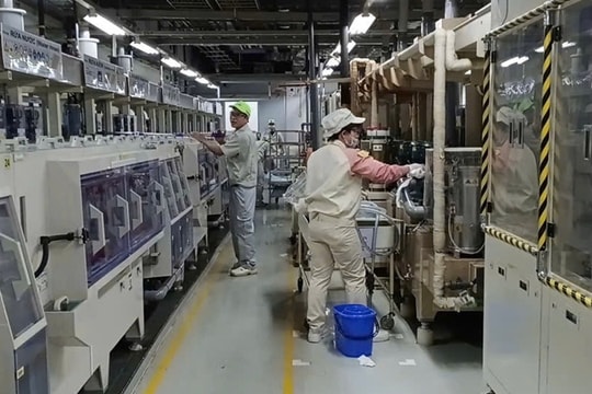 Công nhân khu công nghiệp Hà Nội đồng hành chuyển đổi xanh