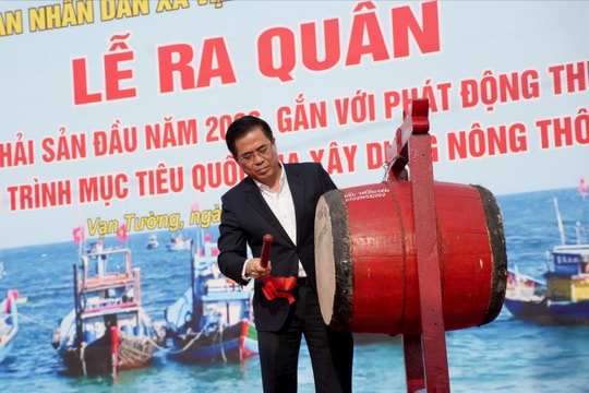 Quảng Ngãi ra quân đánh bắt thủy sản đầu năm