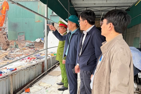 Phường Nghĩa Đô Vận động "xuyên đêm", người dân tự nguyện bàn giao mặt bằng dự án trọng điểm