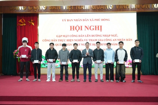 Thanh niên Phù Đổng phát huy truyền thống quê hương anh hùng, sẵn sàng tham gia bảo vệ Tổ Quốc