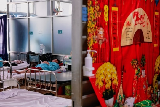 Cuộc chiến với sốt xuất huyết Dengue: Âm thầm và căng thẳng