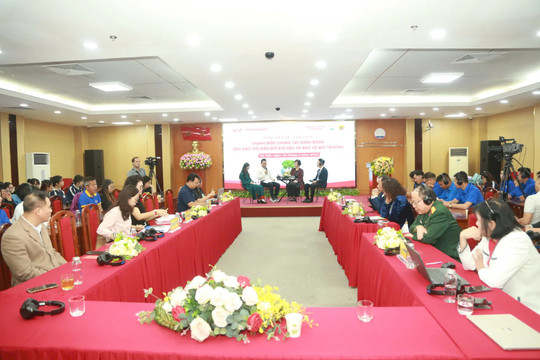 Lễ tổng kết Dự án P2ACE và tọa đàm: “Thanh niên chung tay hành động ứng phó với biến đổi khí hậu và bảo vệ môi trường”