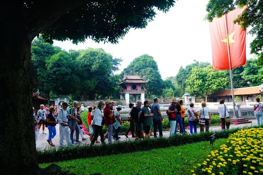 Hà Nội tiên phong hiện thực hóa Nghị quyết 80-NQ/TW Để văn hóa thực sự trở thành nền tảng vững chắc của phát triển