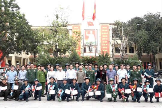 Xã Mỹ Đức động viên 43 tân binh trước ngày lên đường nhập ngũ