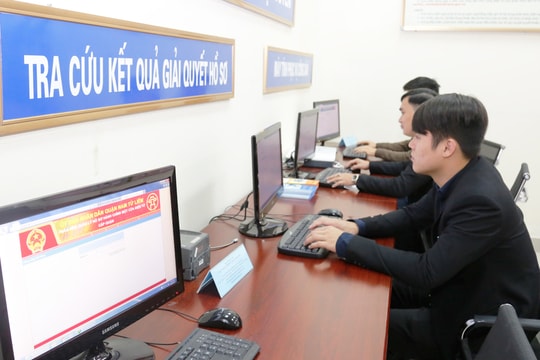 Hướng tới 100% giao dịch giữa người dân, doanh nghiệp với cơ quan hành chính trực tuyến vào năm 2030