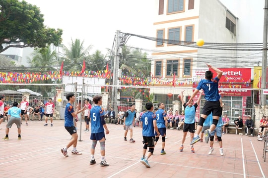 Sôi nổi giải bóng chuyền hơi Yên Nghĩa