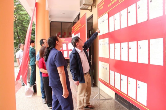 Hòa Lạc công khai danh sách ứng cử viên đại biểu Quốc hội và HĐND các cấp
