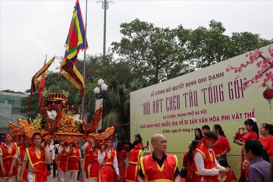 Náo nức “Hội hát chèo tàu Tổng Gối” xã Ô Diên