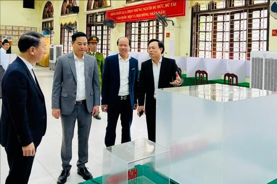 Tam Hưng sẵn sàng cho ngày hội non sông