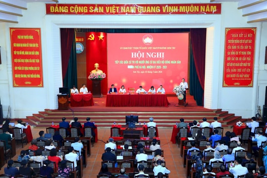 Chủ tịch UBND TP Hà Nội Vũ Đại Thắng và các ứng cử viên đại biểu HĐND thành phố tiếp xúc cử tri, vận động bầu cử