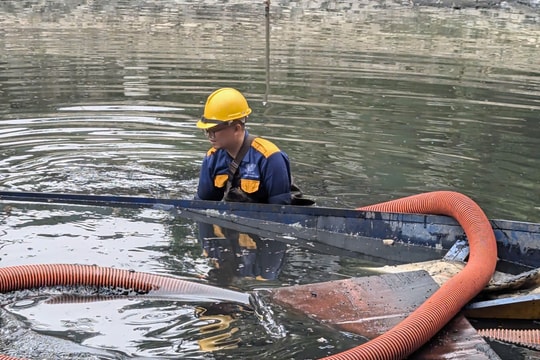 Công trường dự án nạo vét sông, hồ nhộn nhịp, khẩn trương