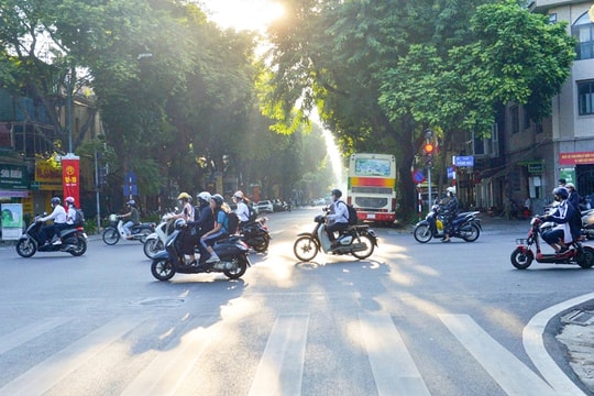 Bắc Bộ ngày nắng oi, đêm chuyển lạnh