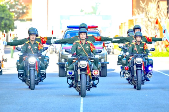 Lực lượng vũ trang TP Hồ Chí Minh ra quân huấn luyện năm 2026
