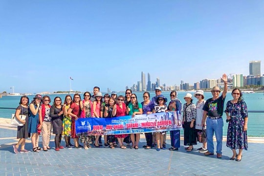 Yêu cầu dừng tổ chức tour đến vùng chiến sự