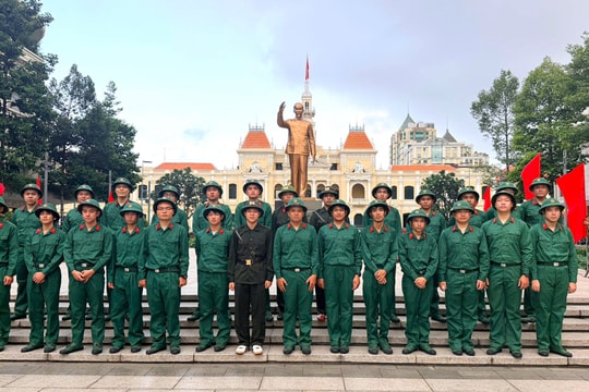 TP Hồ Chí Minh: Sôi nổi các hoạt động tiễn thanh niên lên đường nhập ngũ