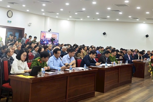 Ứng cử viên đại biểu HĐND thành phố trình bày chương trình hành động trước cử tri Đơn vị bầu cử số 5