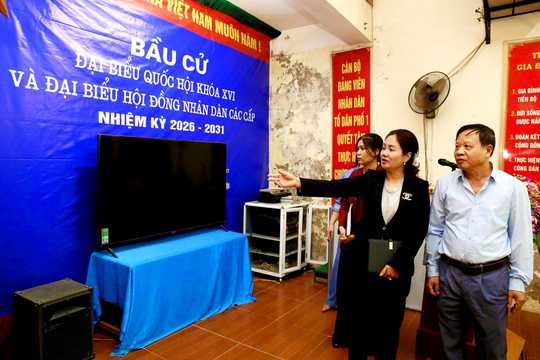HĐND phường Hà Đông kiểm tra công tác chuẩn bị tại 6 tổ bầu cử