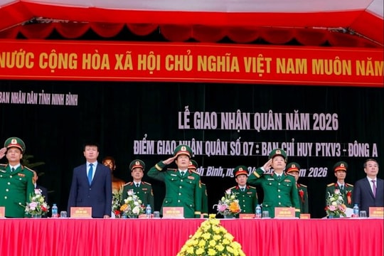 Hơn 6.000 thanh niên Ninh Bình nô nức lên đường nhập ngũ năm 2026