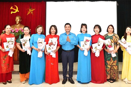 Công đoàn phường Văn Miếu - Quốc Tử Giám kỷ niệm 8-3, triển khai nhiệm vụ năm 2026