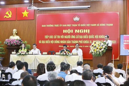 Chủ tịch Quốc hội Trần Thanh Mẫn dự Hội nghị tiếp xúc cử tri thành phố Hồ Chí Minh