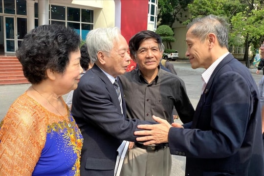 Cử tri 96 tuổi Trần Bá Lạn: Gần một thế kỷ đi cùng lá phiếu của niềm tin