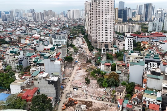 Hà Nội phá dỡ loạt công trình để triển khai tuyến đường Vành đai 2,5