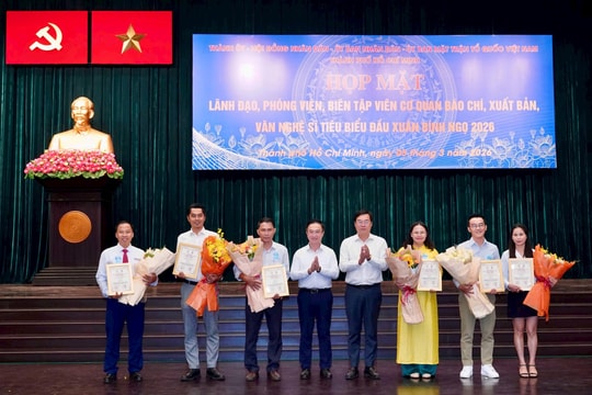 TP Hồ Chí Minh trao 17 giải báo chí viết về Nghị quyết 57
