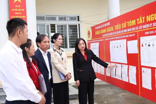 Từ lá phiếu ở đình làng đến ngày hội của cử tri hôm nay